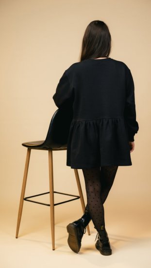 Mikina s volánkem Černá